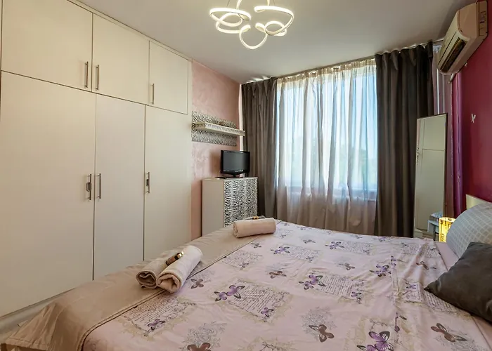 Rosina Apartman *